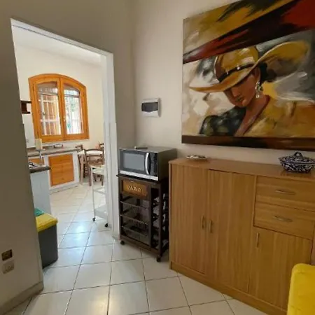 Neptune In With Swimming Pool 20 Meters From The Sea Apartment Fontane Bianche